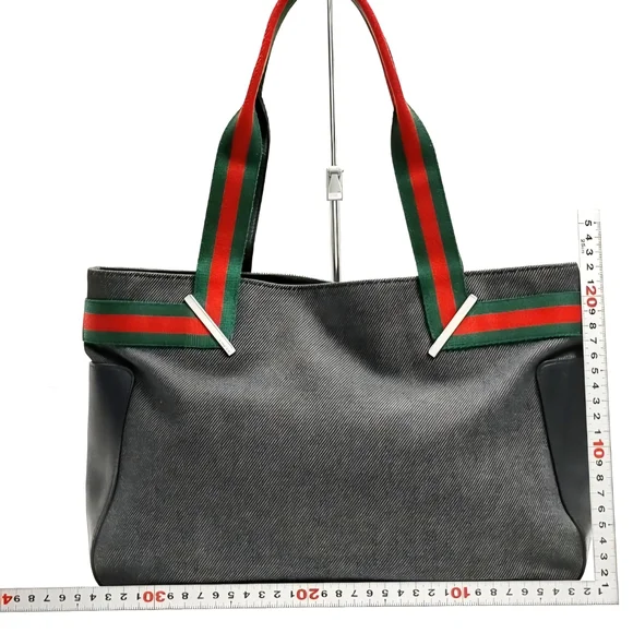 Gucci Vintage Sherry Line Gray Tote with Green and Red Web Straps - Picture 2 of 13